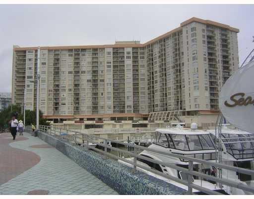 4101 Pine Tree Dr #709