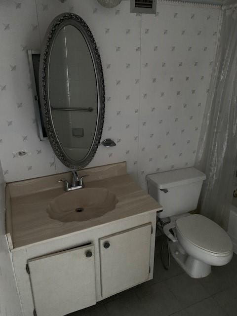 4101 Pine Tree Dr #709 Miami Beach, FL 33140