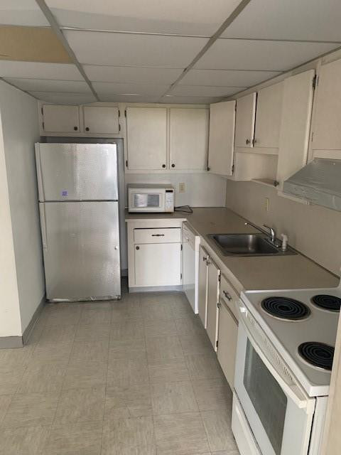 4101 Pine Tree Dr #709 Miami Beach, FL 33140