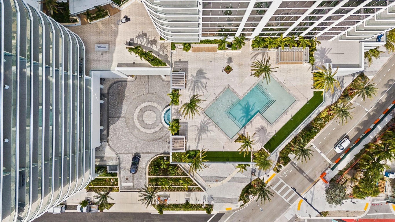 153 N Seabreeze #1105-S Fort Lauderdale, FL 33304