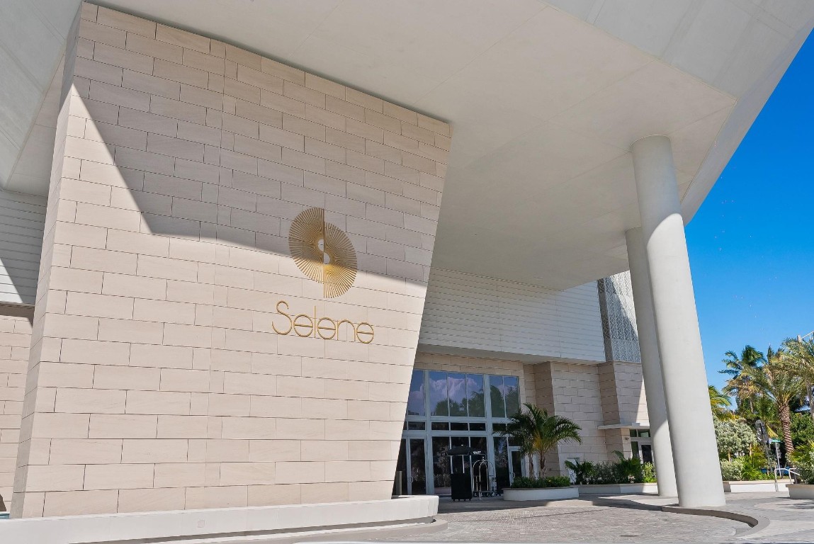 153 N Seabreeze #1105-S Fort Lauderdale, FL 33304