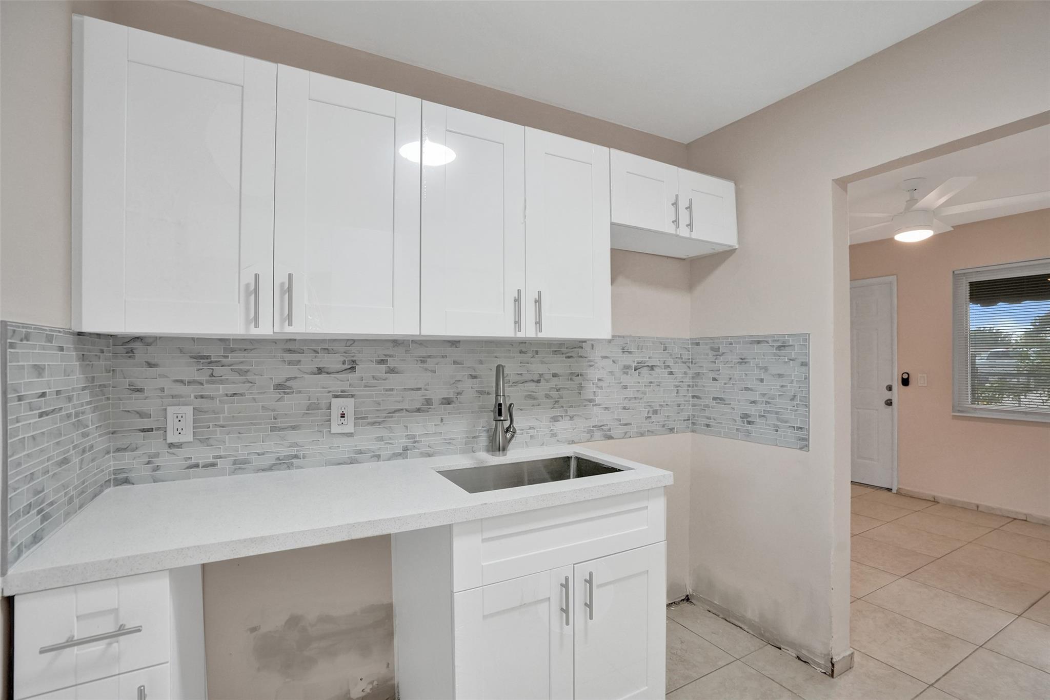 5903 Mckinley St Hollywood, FL 33021