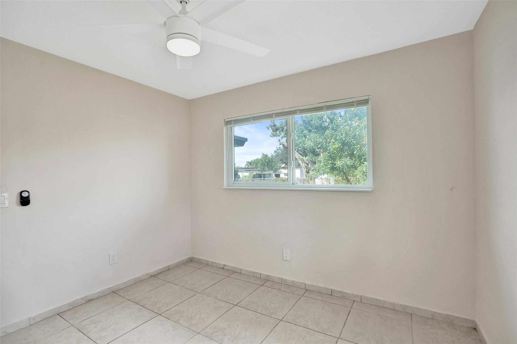 5903 Mckinley St Hollywood, FL 33021