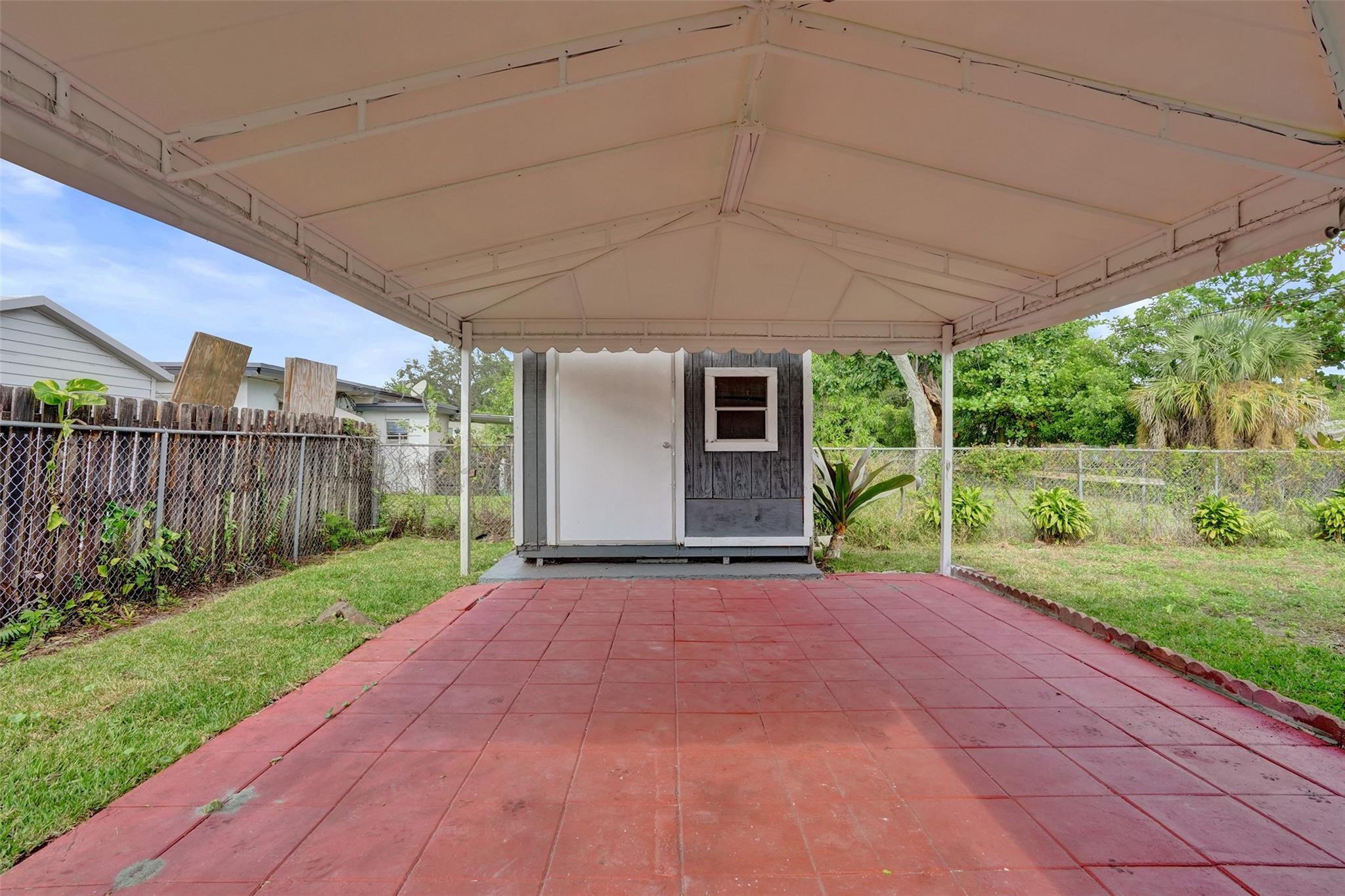 5903 Mckinley St Hollywood, FL 33021