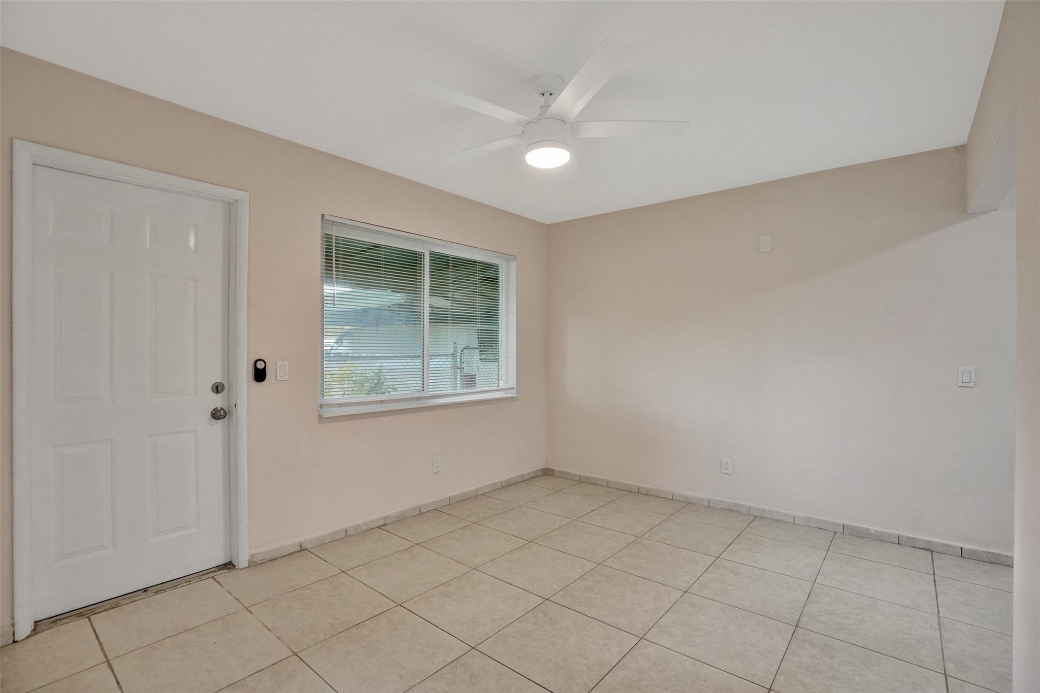 5903 Mckinley St Hollywood, FL 33021