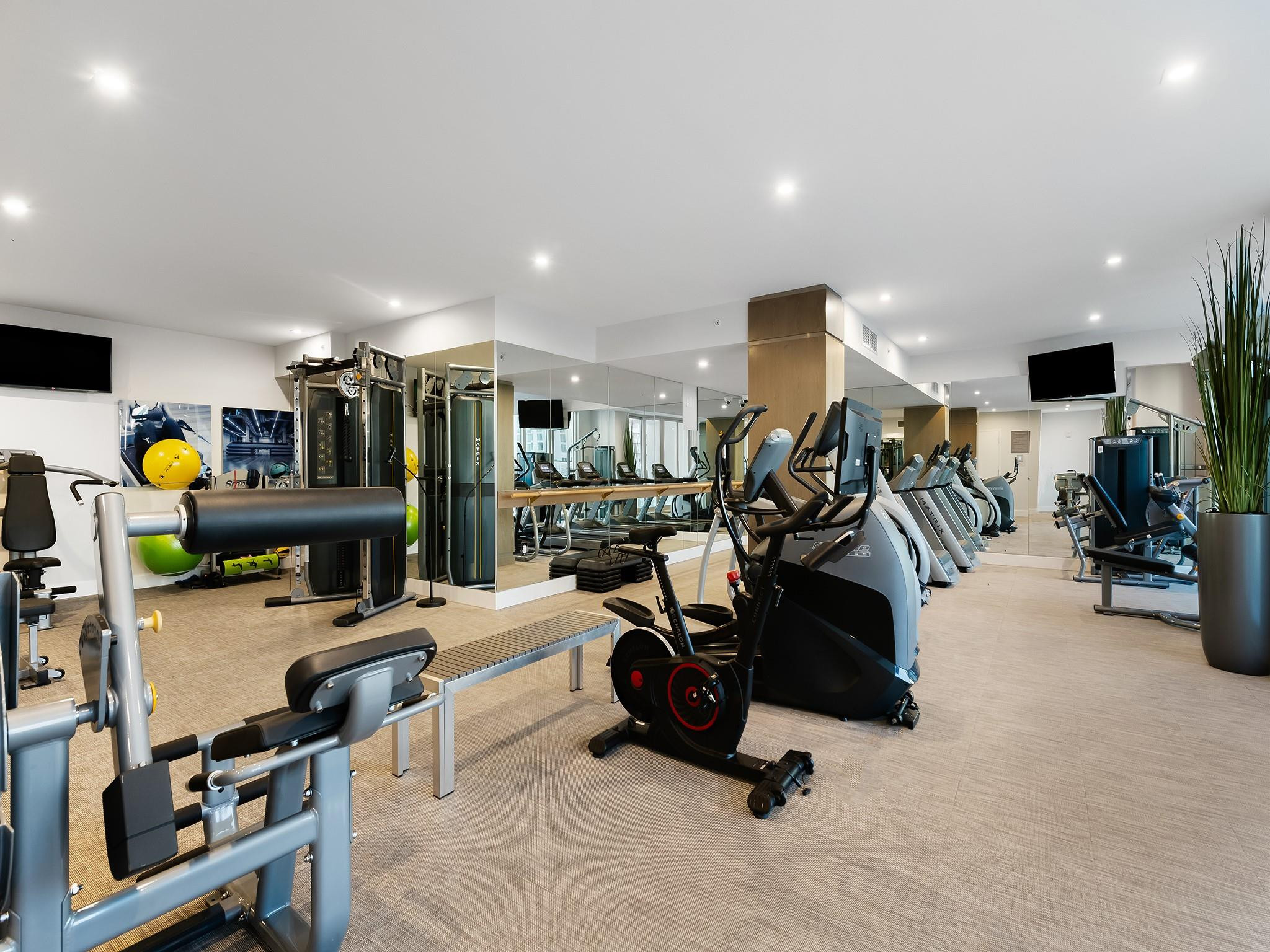 321 N Birch #1002 Fort Lauderdale, FL 33304