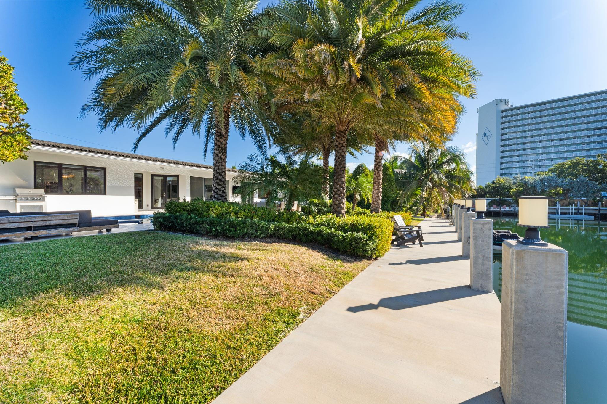 2636 Grace Fort Lauderdale, FL 33316