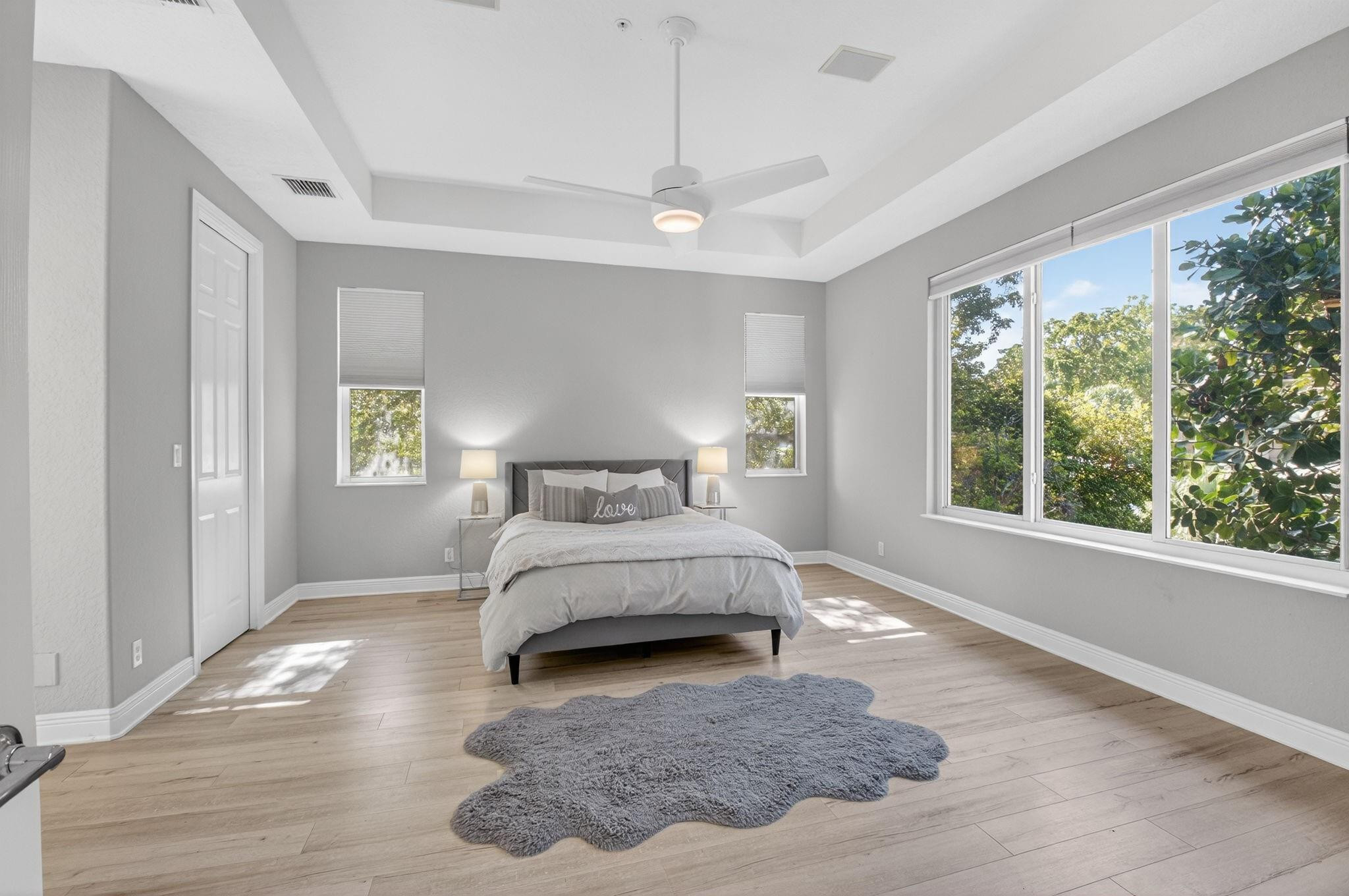 23 Royal Palm #18 Boca Raton, FL 33432