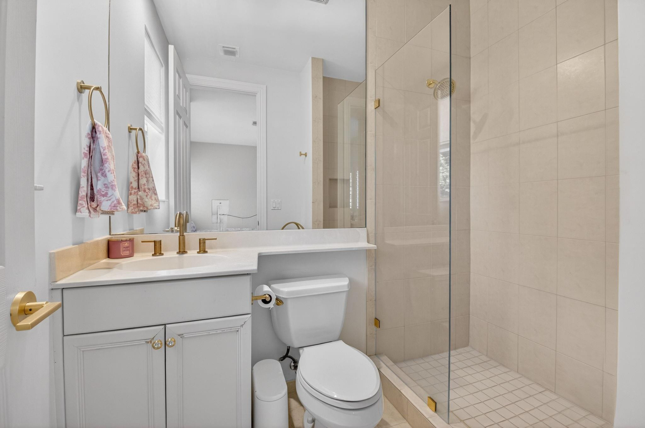 23 Royal Palm #18 Boca Raton, FL 33432