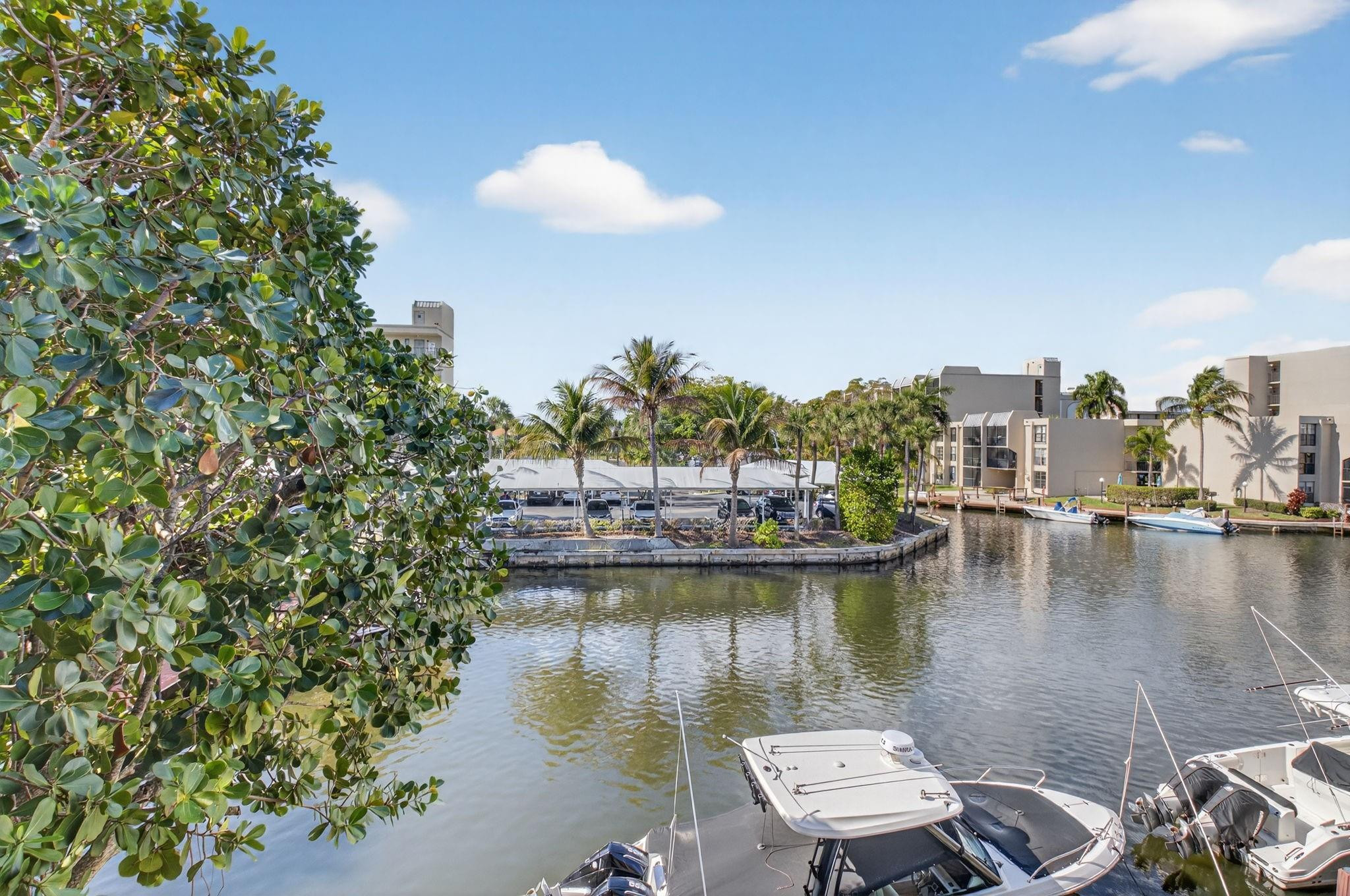 23 Royal Palm #18 Boca Raton, FL 33432