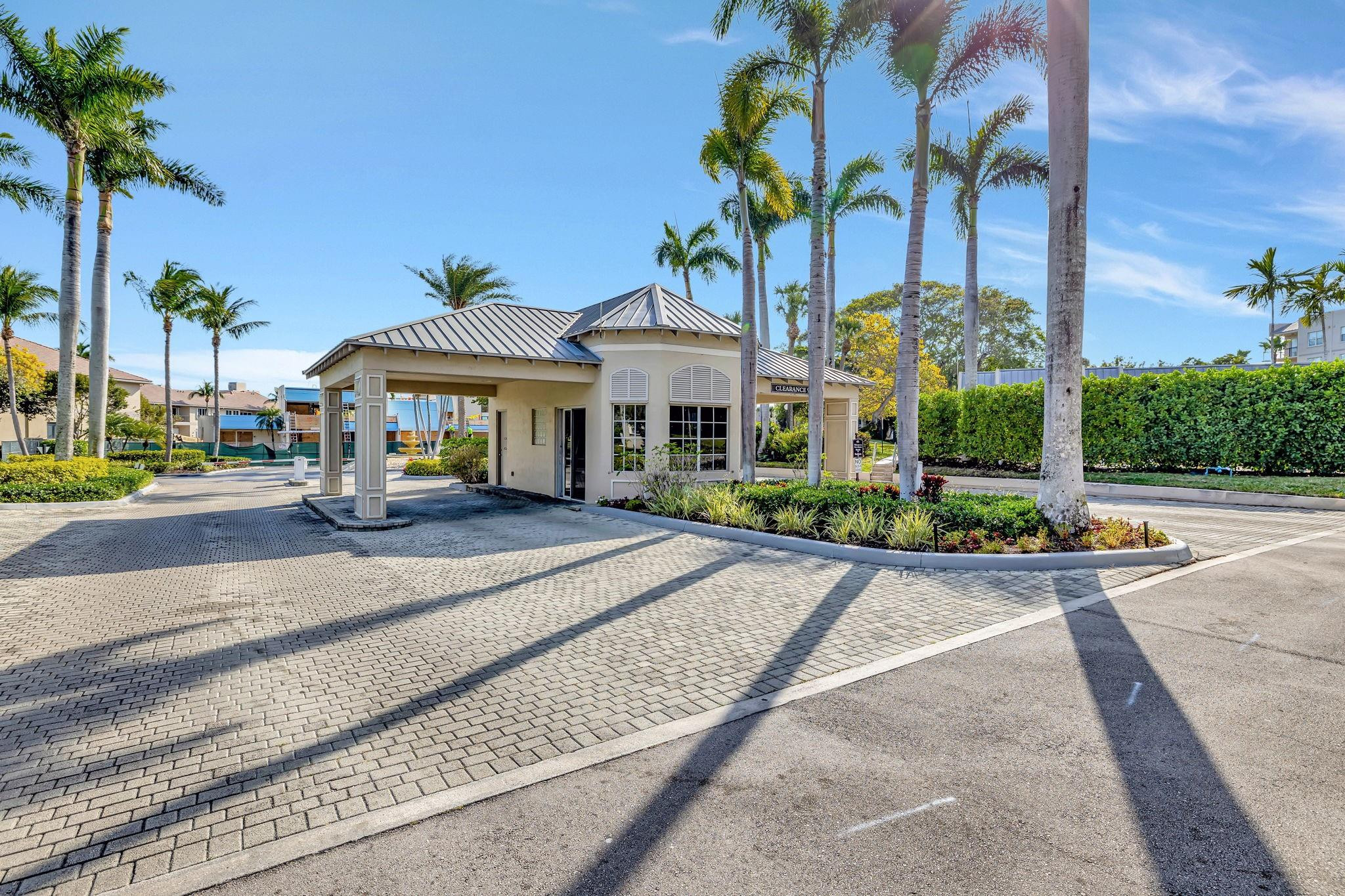 23 Royal Palm #18 Boca Raton, FL 33432