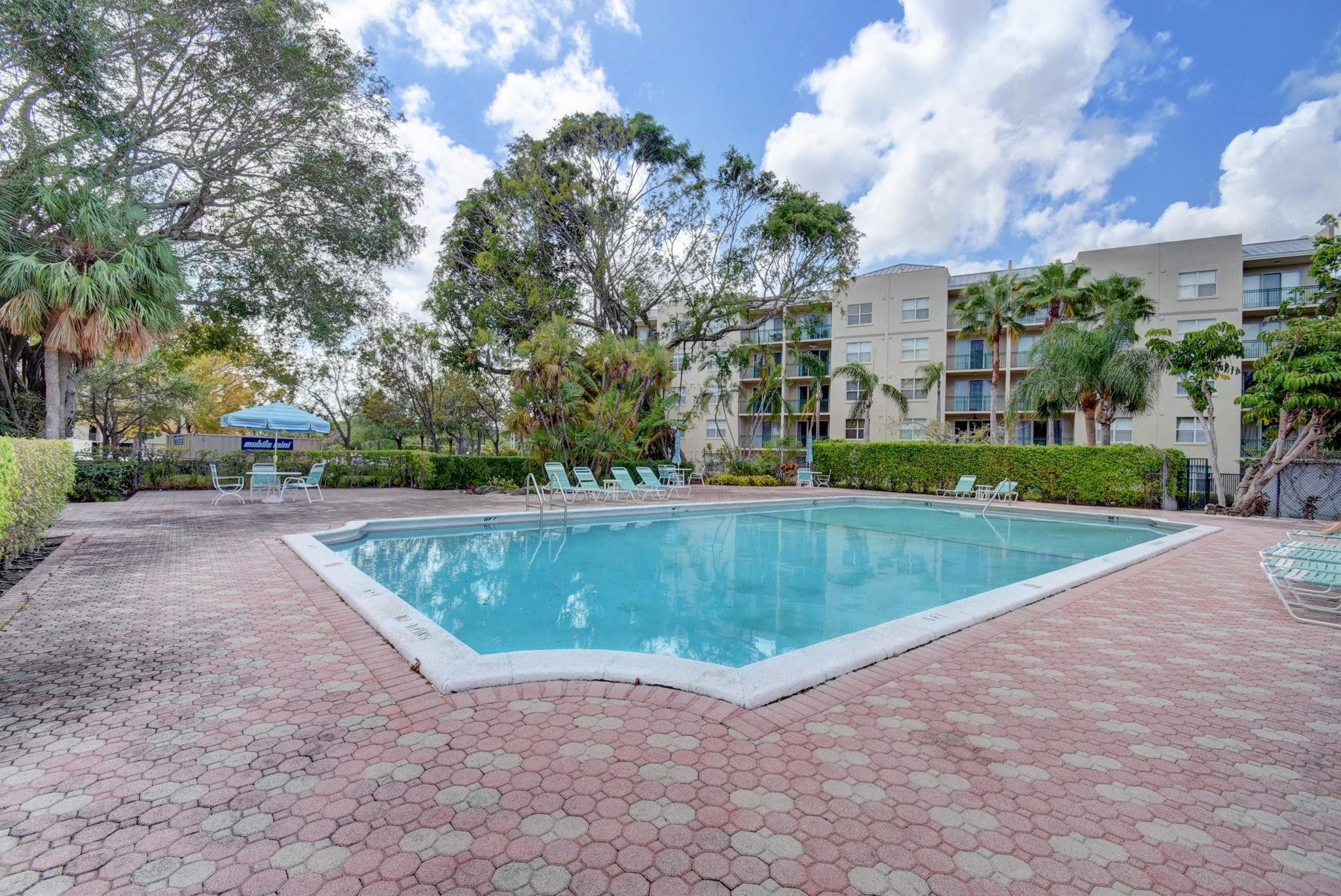 23 Royal Palm #18 Boca Raton, FL 33432