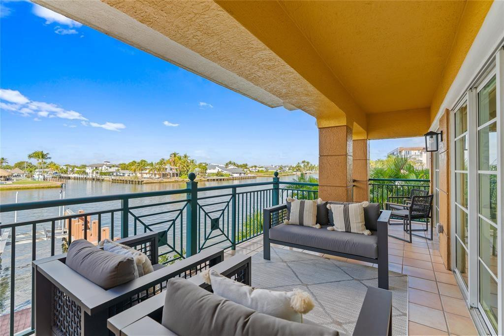 1230 Hillsboro Mile #107 Hillsboro Beach, FL 33062