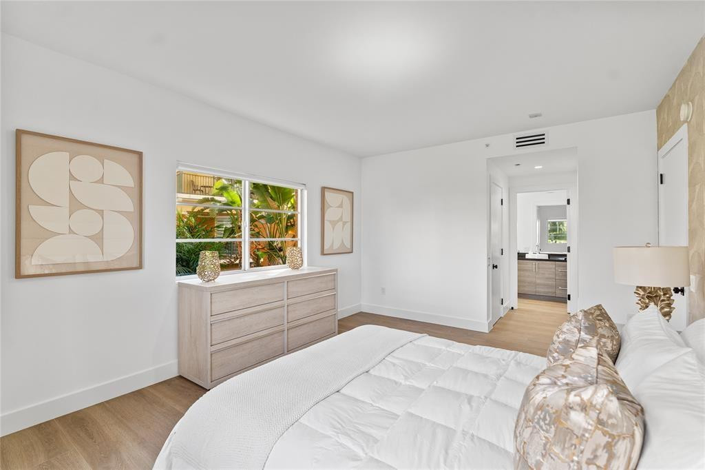 1230 Hillsboro Mile #107 Hillsboro Beach, FL 33062