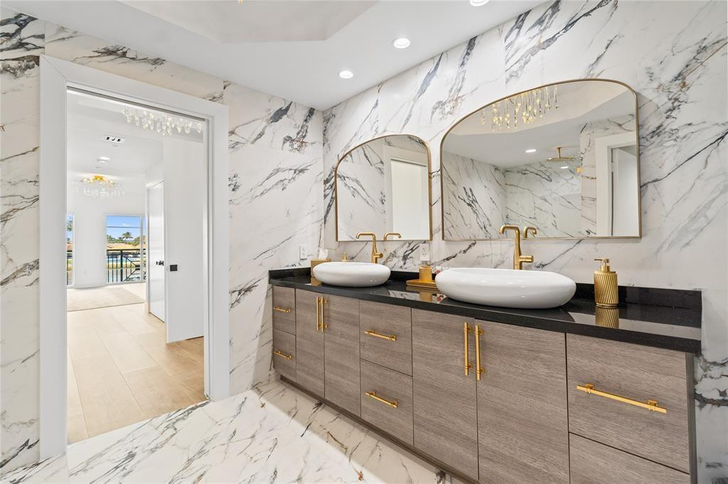 1230 Hillsboro Mile #107 Hillsboro Beach, FL 33062