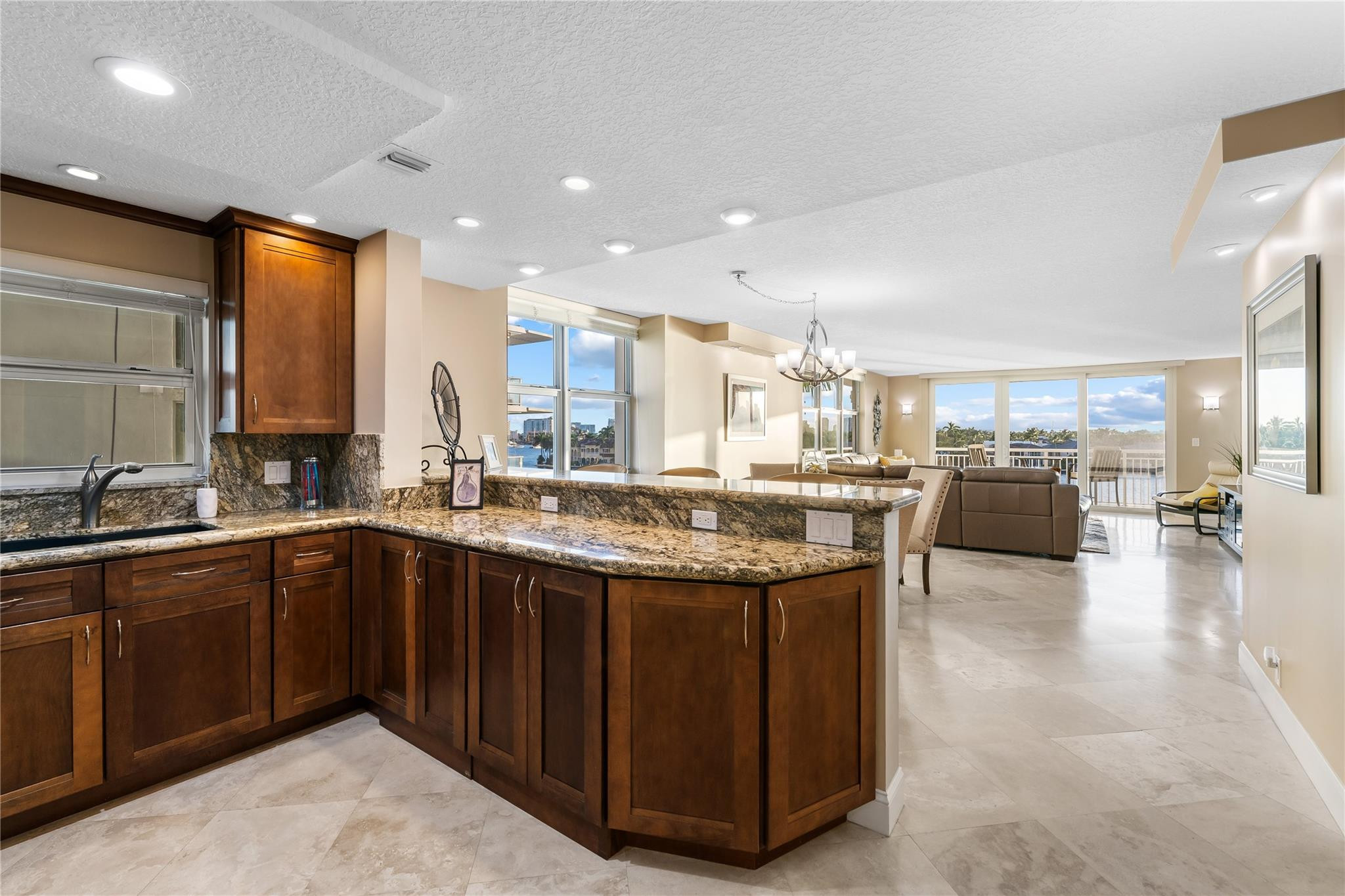 511 Bayshore #501 Fort Lauderdale, FL 33304