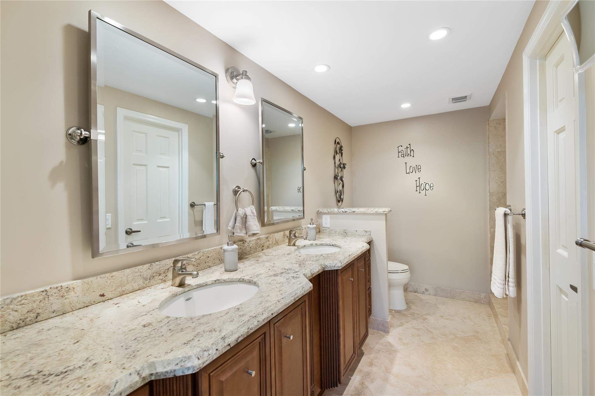 511 Bayshore #501 Fort Lauderdale, FL 33304