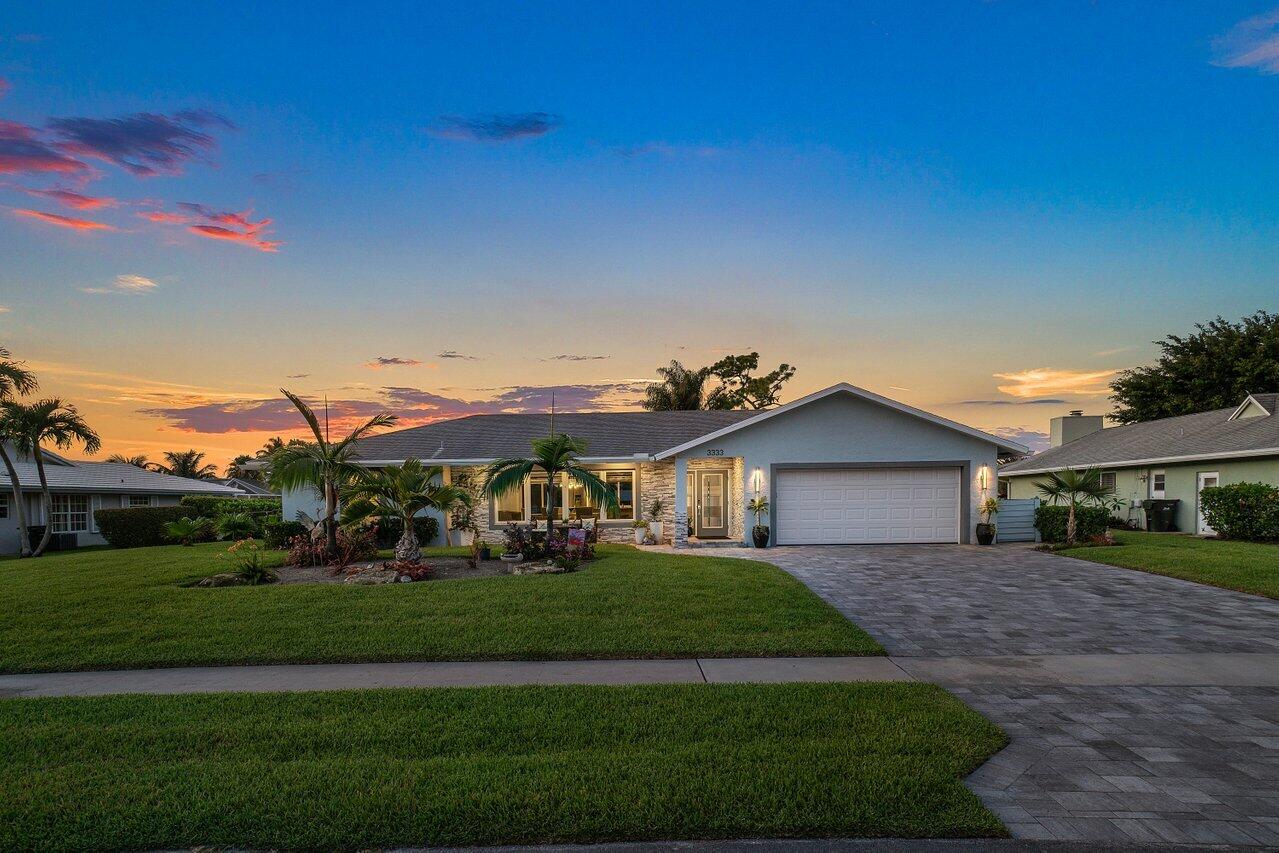 3333 Lakeview Dr