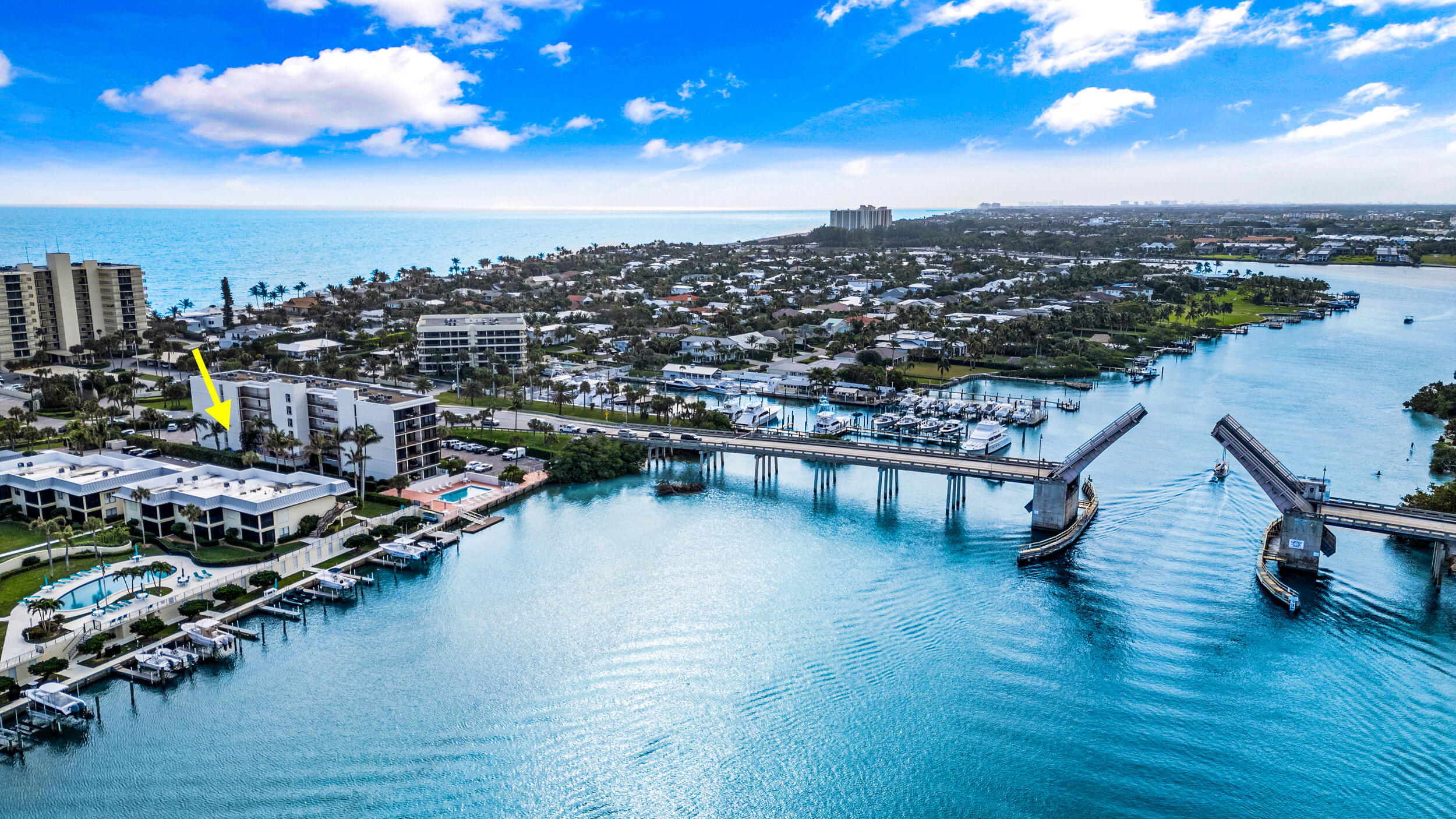 225 Beach Rd #102 Tequesta, FL 33469