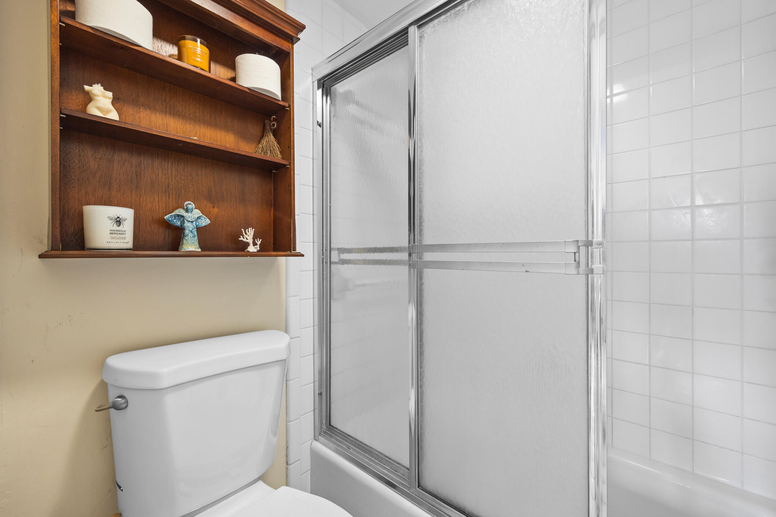 225 Beach Rd #102 Tequesta, FL 33469