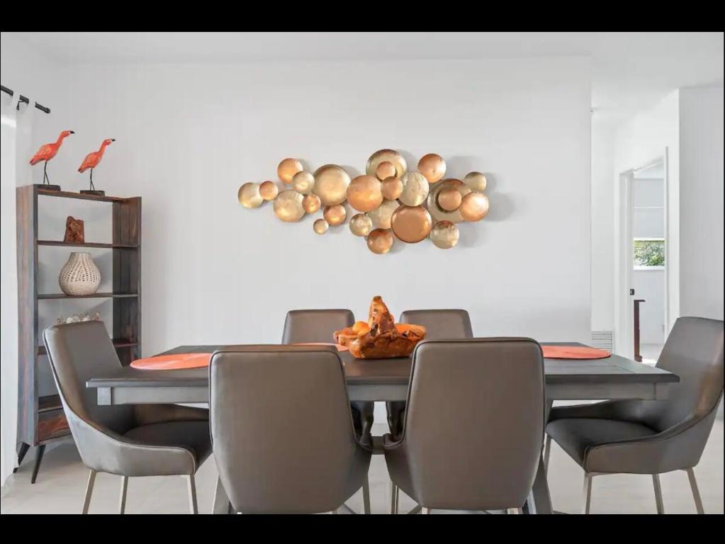 5040 NE 22nd Lighthouse Point, FL 33064