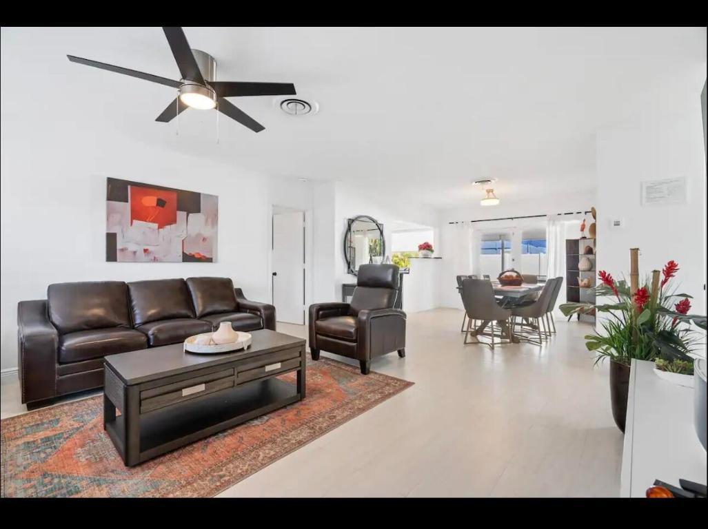 5040 NE 22nd Lighthouse Point, FL 33064