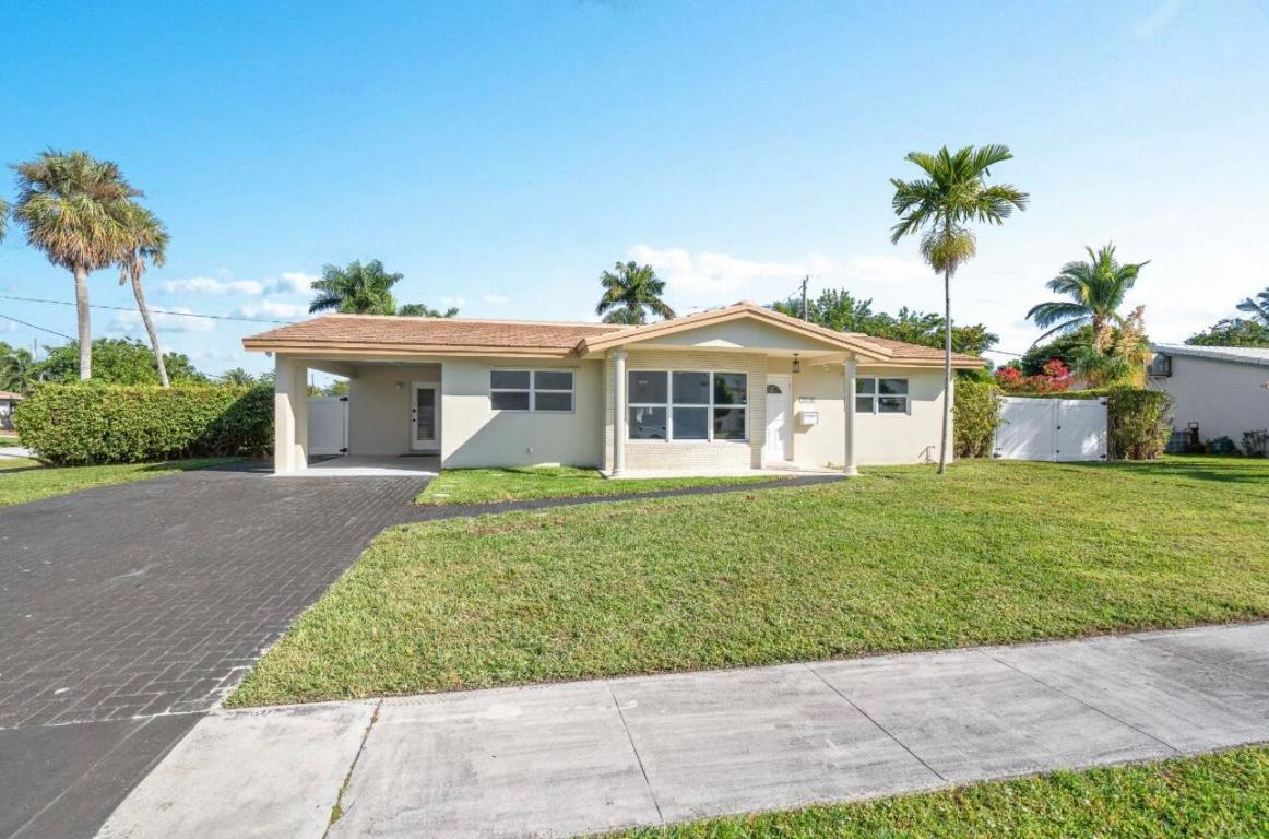 5040 NE 22nd Lighthouse Point, FL 33064