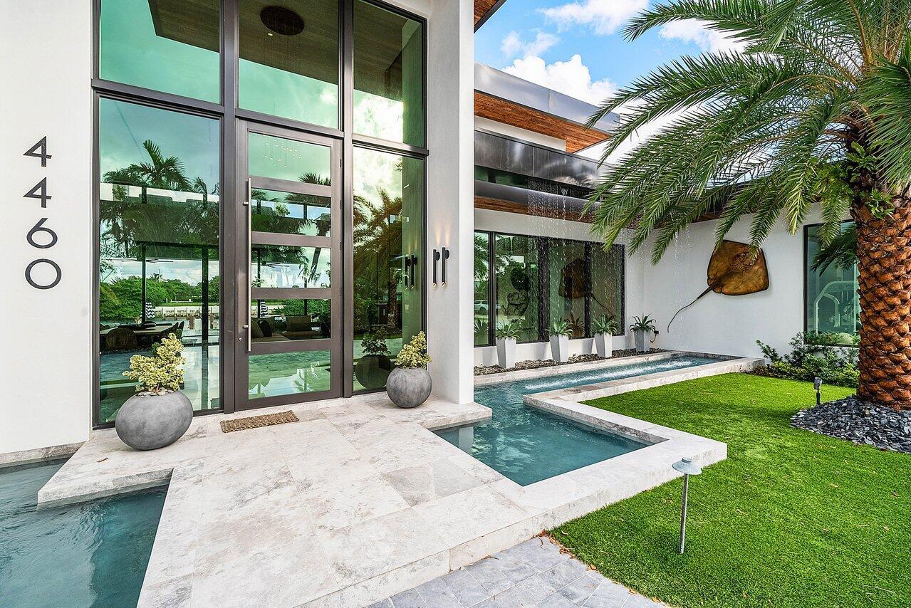 4460 NE 31st Ave Lighthouse Point, FL 33064