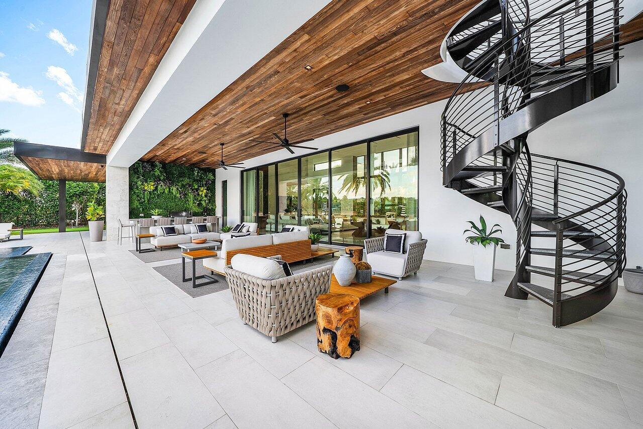 4460 NE 31st Ave Lighthouse Point, FL 33064