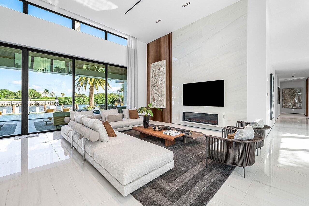 4460 NE 31st Ave Lighthouse Point, FL 33064