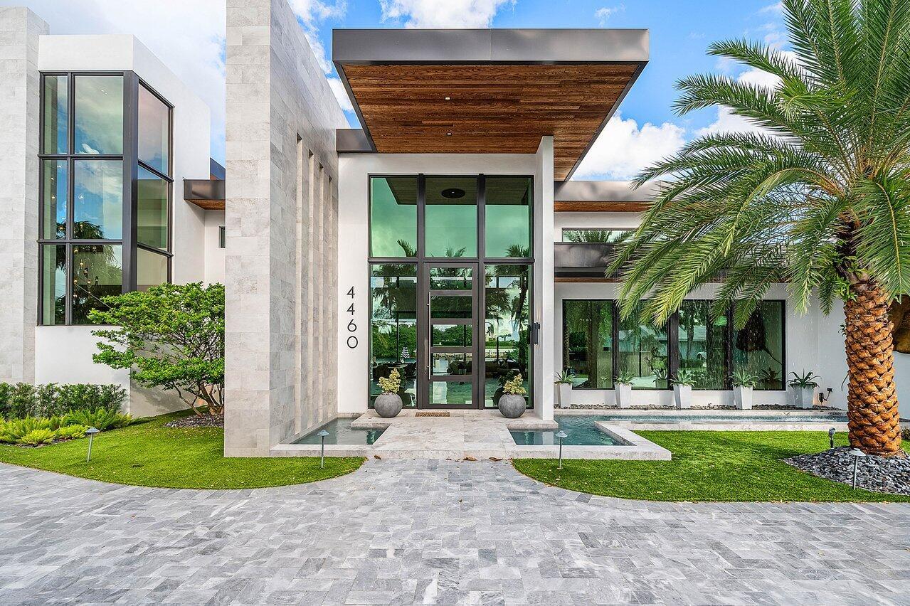 4460 NE 31st Ave Lighthouse Point, FL 33064