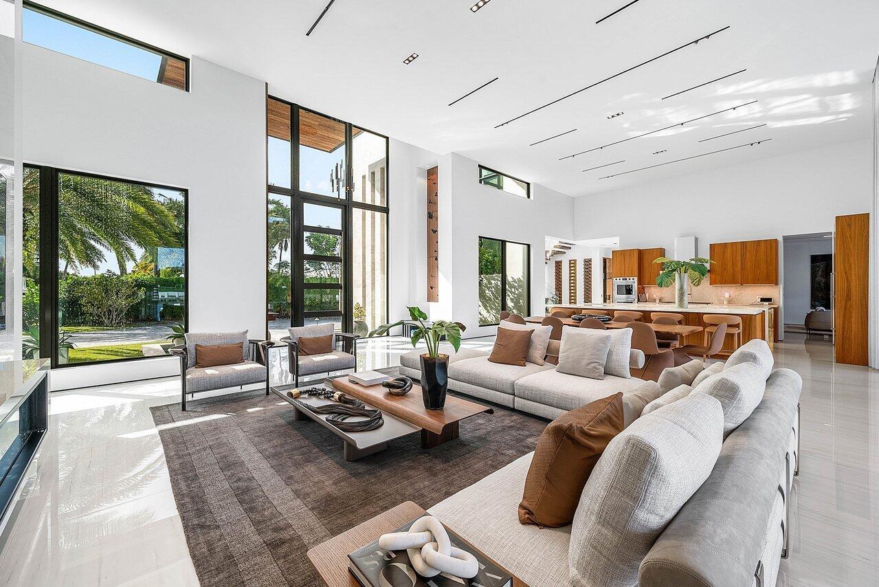 4460 NE 31st Ave Lighthouse Point, FL 33064