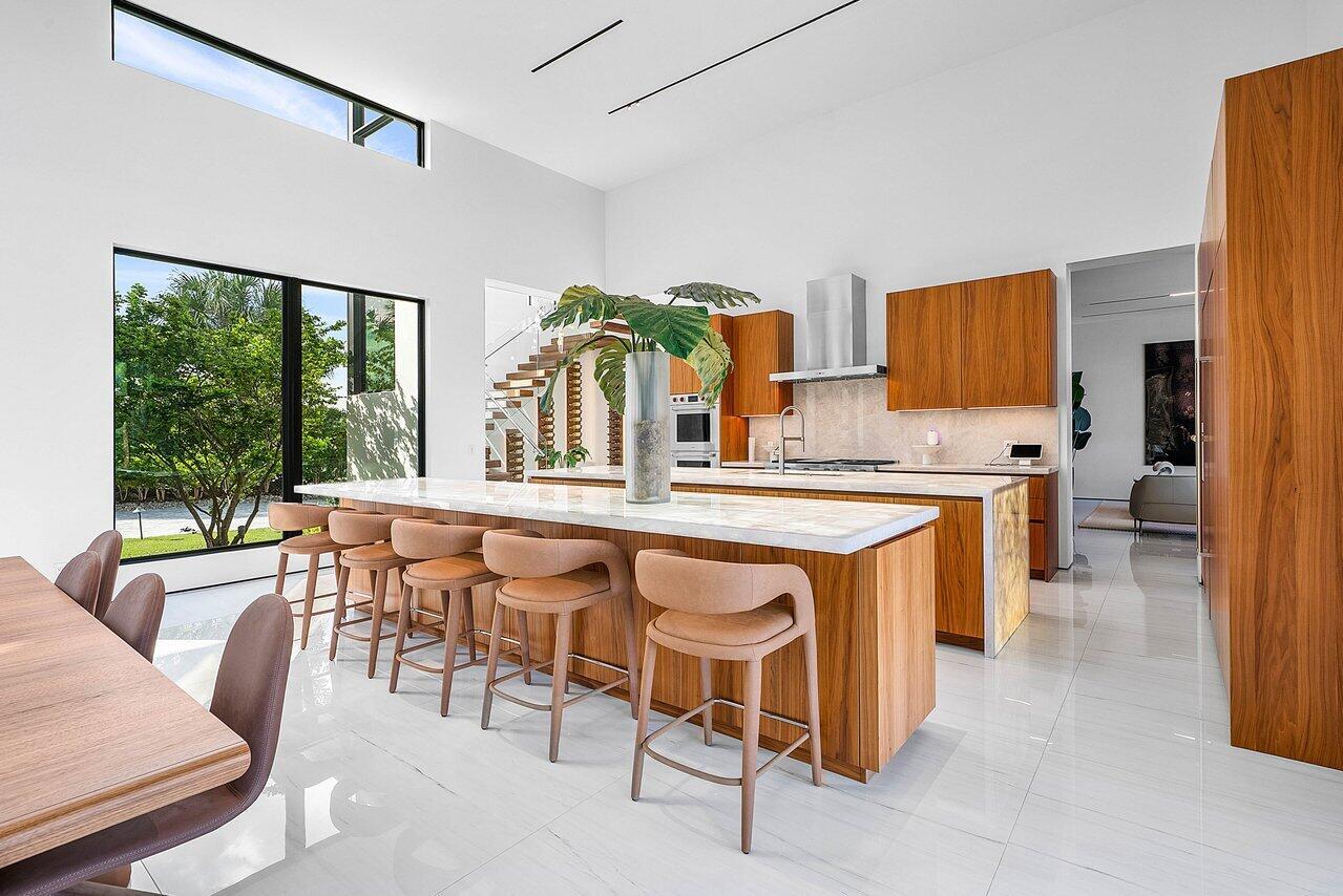 4460 NE 31st Ave Lighthouse Point, FL 33064