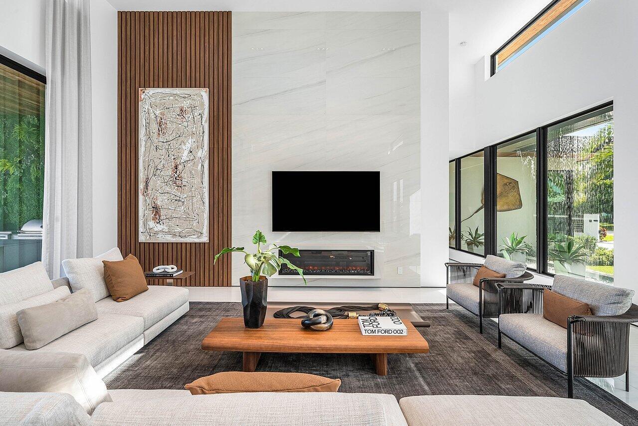 4460 NE 31st Ave Lighthouse Point, FL 33064