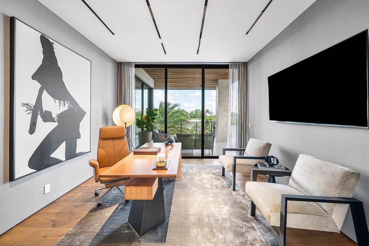 4460 NE 31st Ave Lighthouse Point, FL 33064