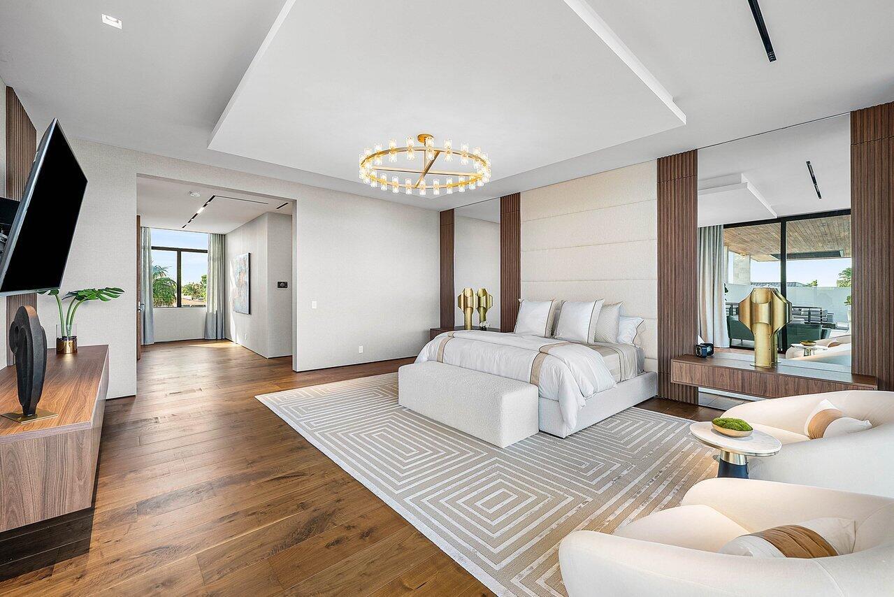 4460 NE 31st Ave Lighthouse Point, FL 33064