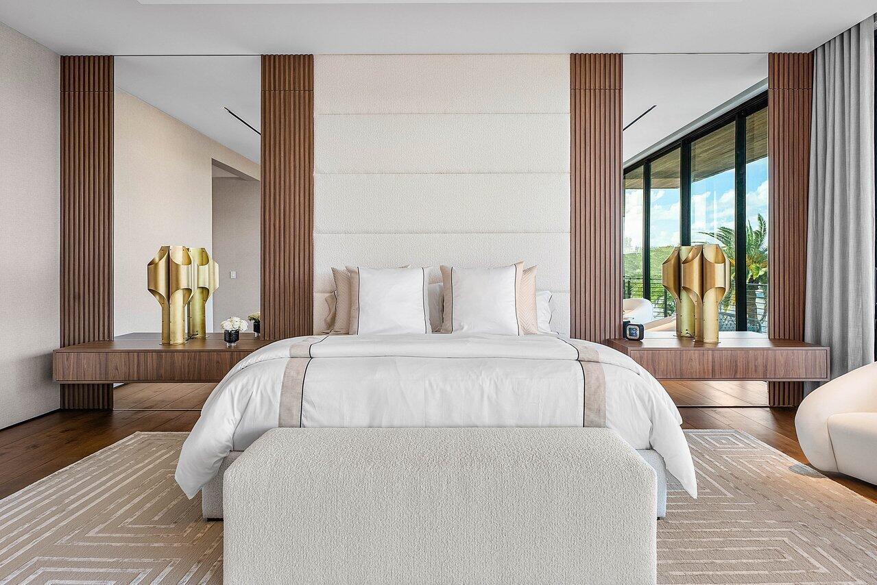 4460 NE 31st Ave Lighthouse Point, FL 33064