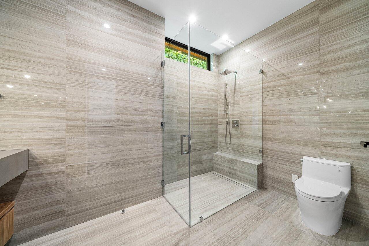 4460 NE 31st Ave Lighthouse Point, FL 33064