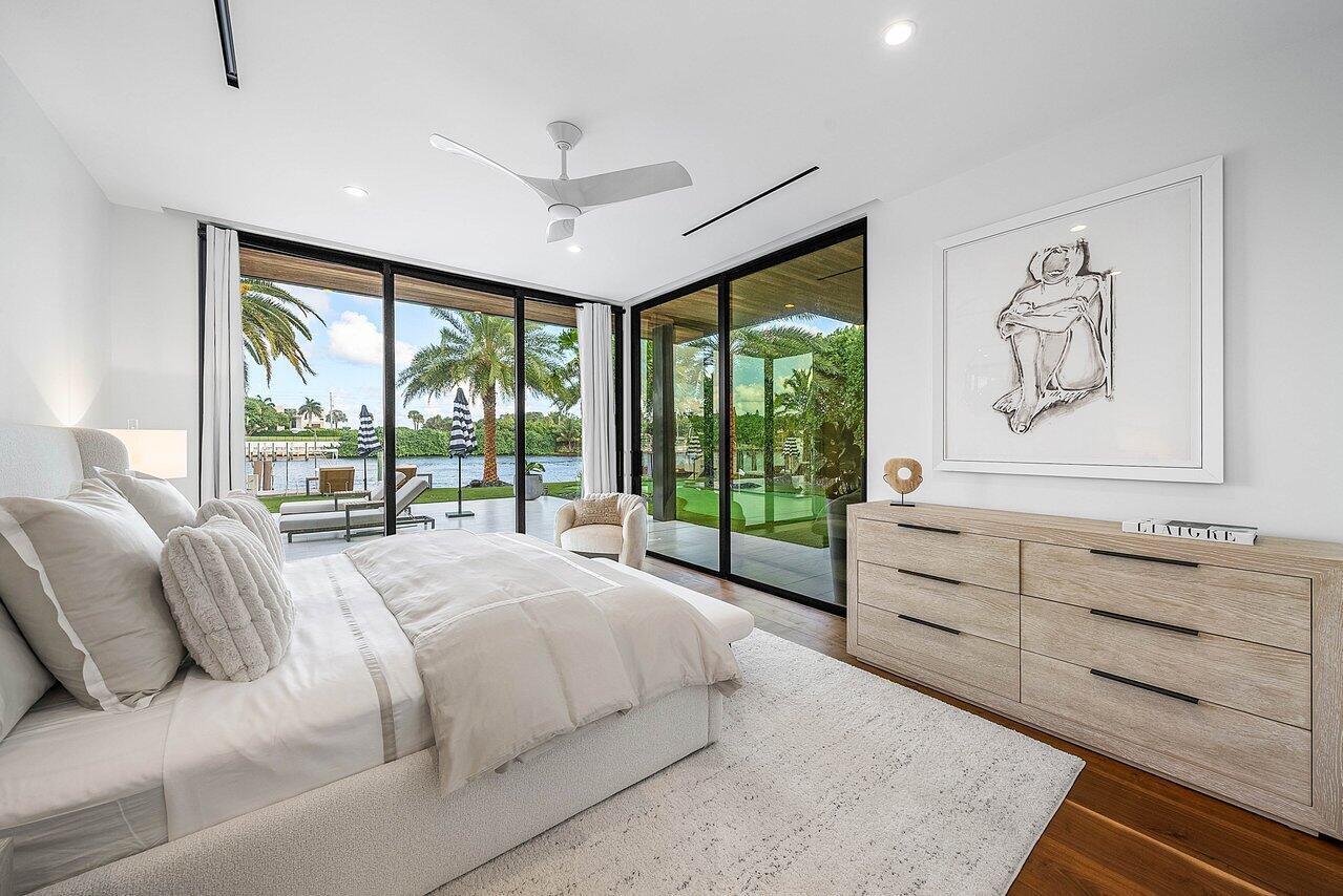 4460 NE 31st Ave Lighthouse Point, FL 33064