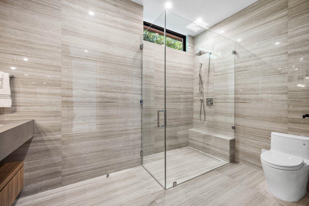 4460 NE 31st Ave Lighthouse Point, FL 33064