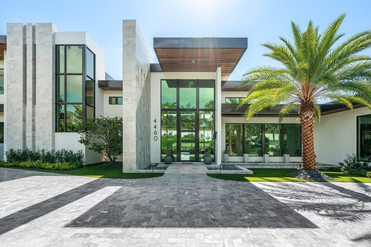 4460 NE 31st Ave Lighthouse Point, FL 33064