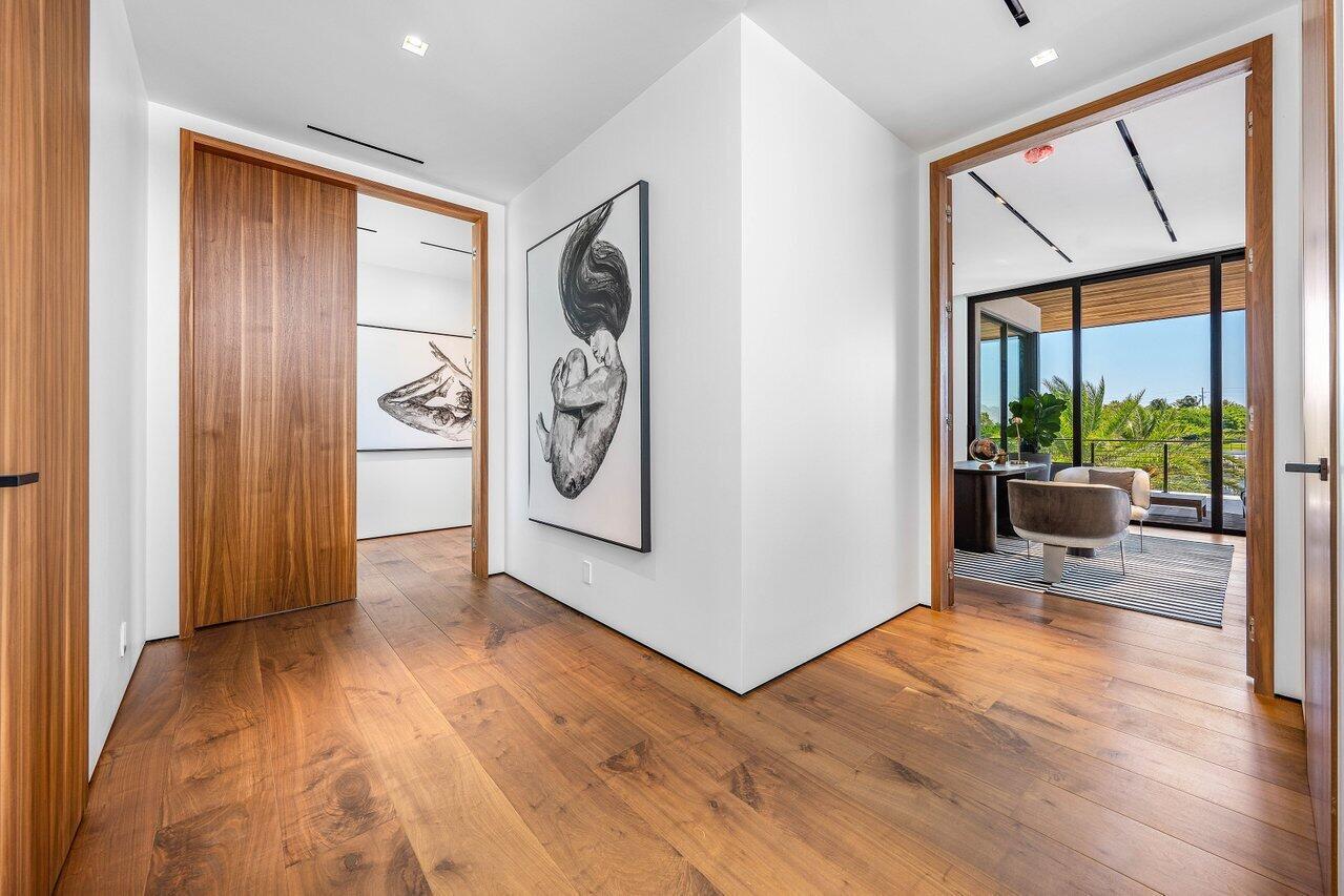 4460 NE 31st Ave Lighthouse Point, FL 33064