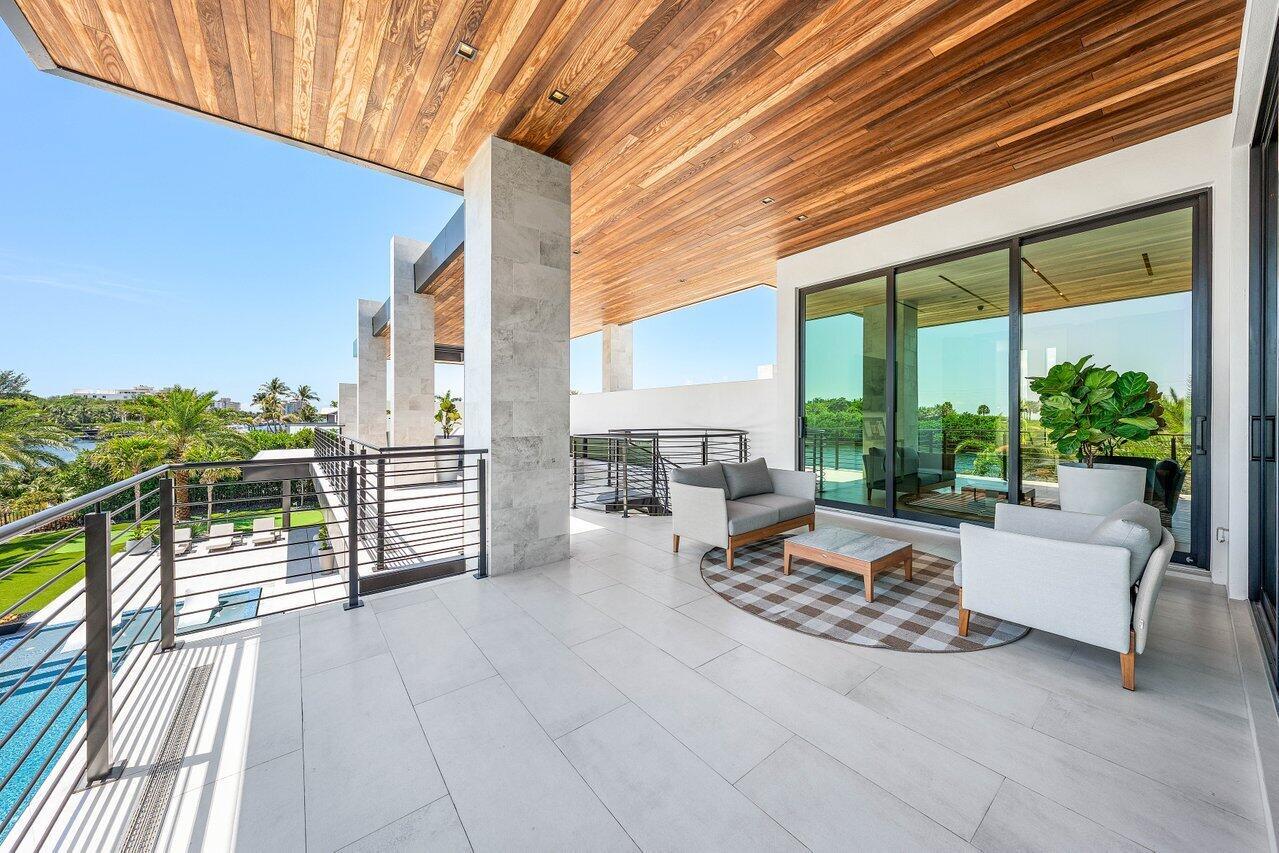 4460 NE 31st Ave Lighthouse Point, FL 33064