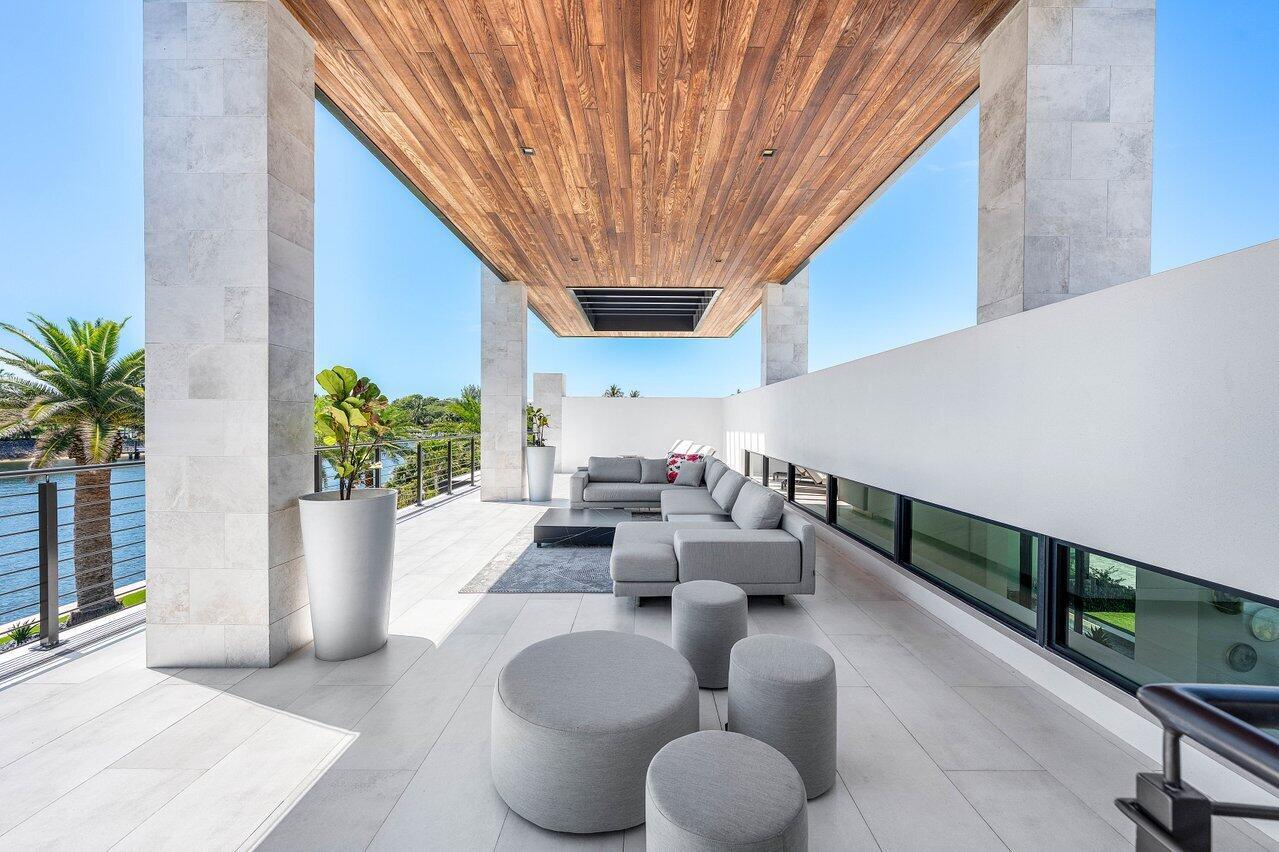 4460 NE 31st Ave Lighthouse Point, FL 33064