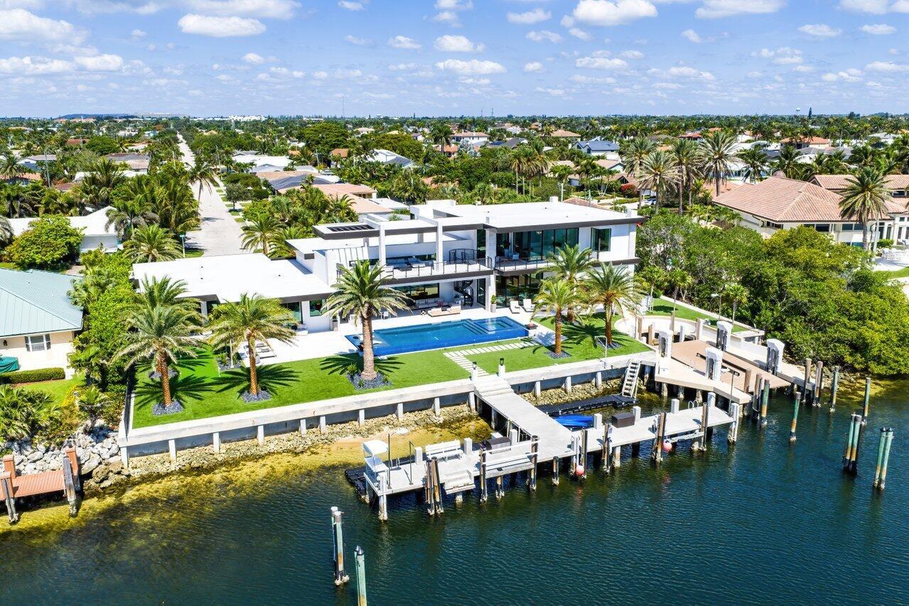 4460 NE 31st Ave Lighthouse Point, FL 33064