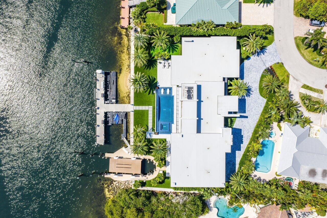 4460 NE 31st Ave Lighthouse Point, FL 33064