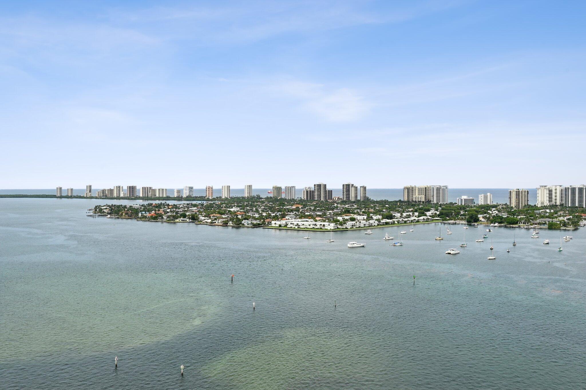 2640 Lake Shr Dr #2309