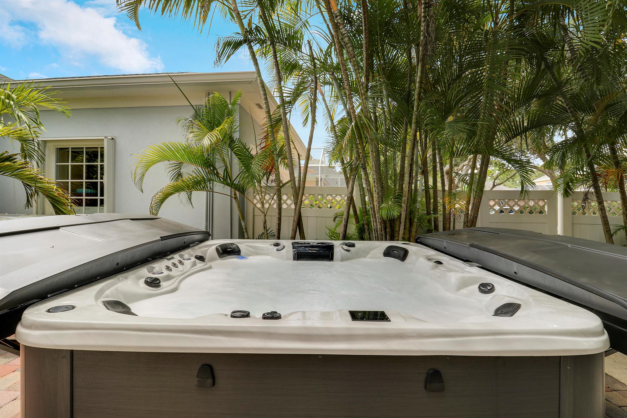 117 Poinciana Dr Jupiter, FL 33458