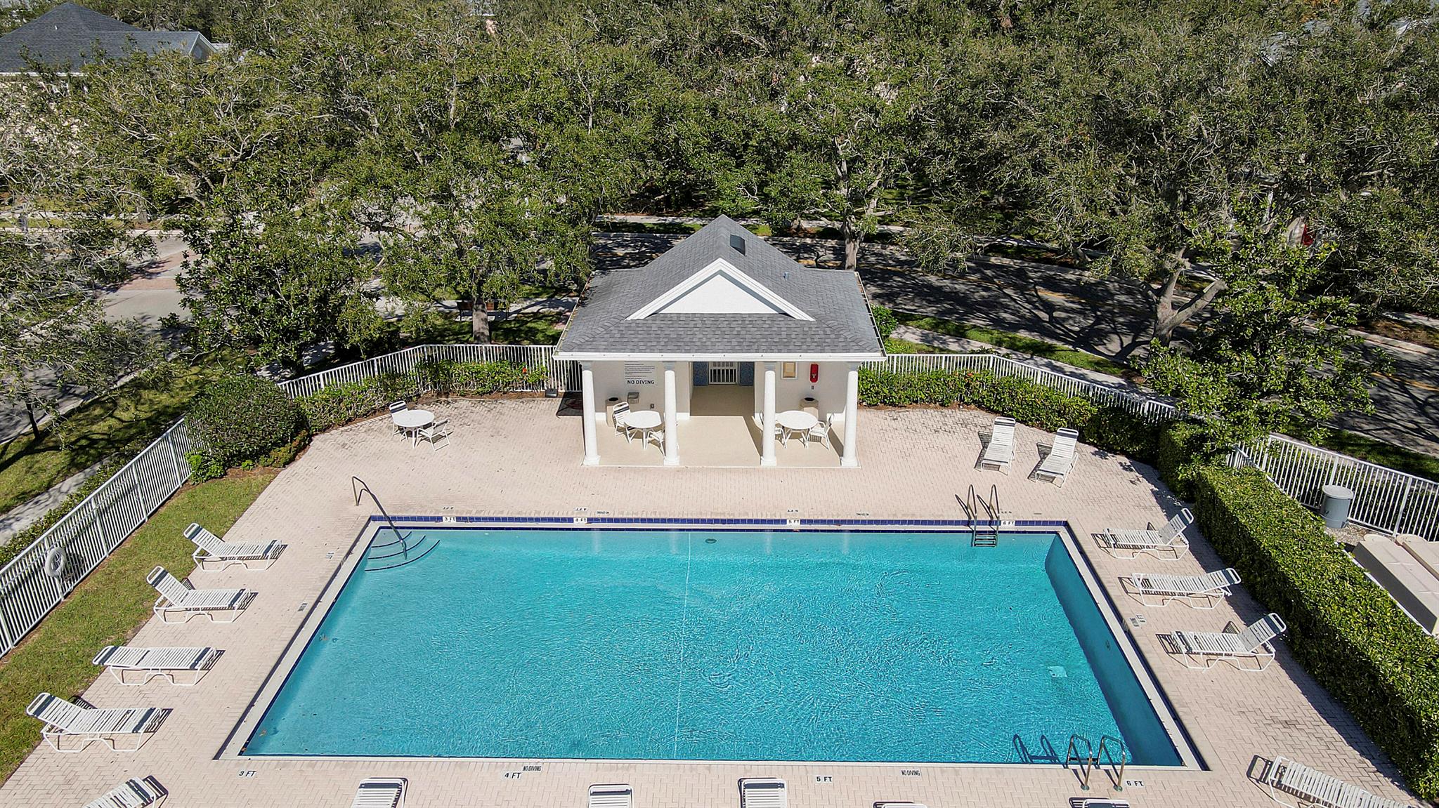 117 Poinciana Dr Jupiter, FL 33458