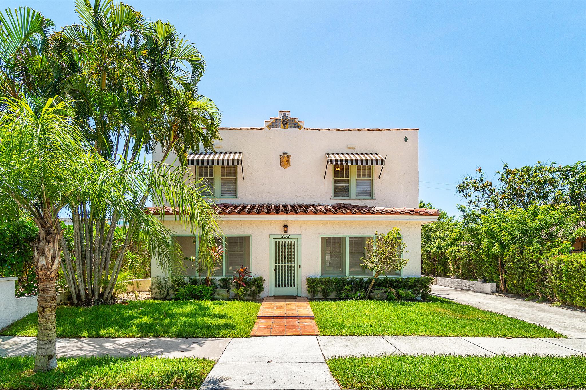 234 Greenwood Dr
